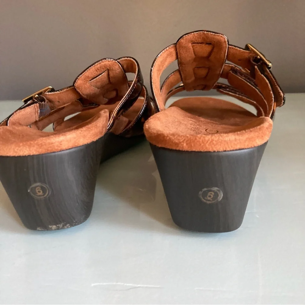 Vionic Animal Print Wedge Sandals